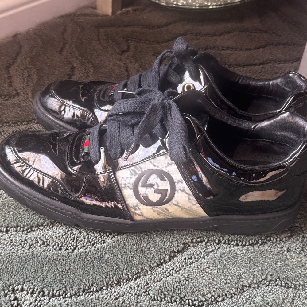 Gucci Black Patent Leather GG Low Top Sneakers